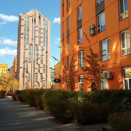 Positive Smile Studio Apartment In The Colorful Comfort Town Residental Complex. Kt-06. Kiew Exterior foto