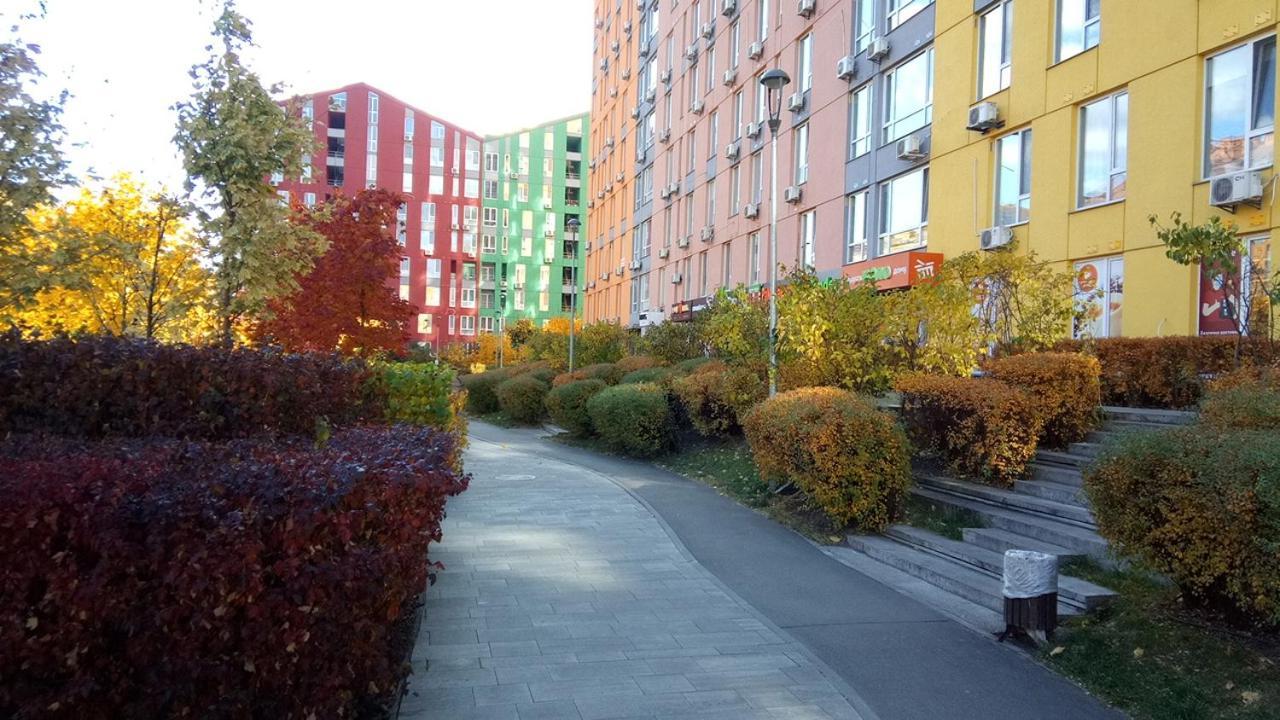 Positive Smile Studio Apartment In The Colorful Comfort Town Residental Complex. Kt-06. Kiew Exterior foto
